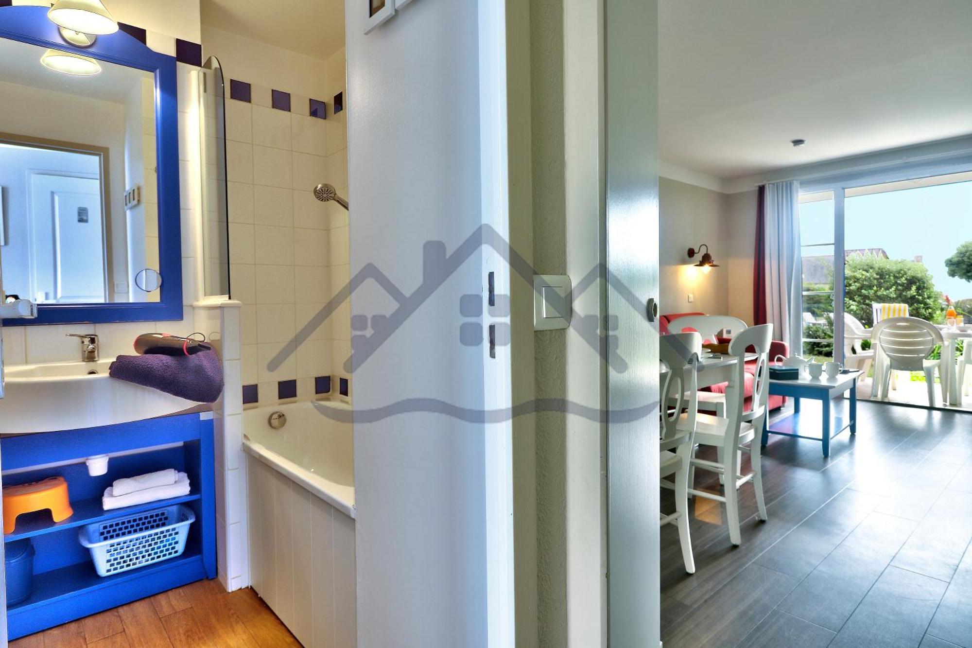 Localise A06: Seaside View Suite with Pool and Garden Access Guilvinec Exterior photo