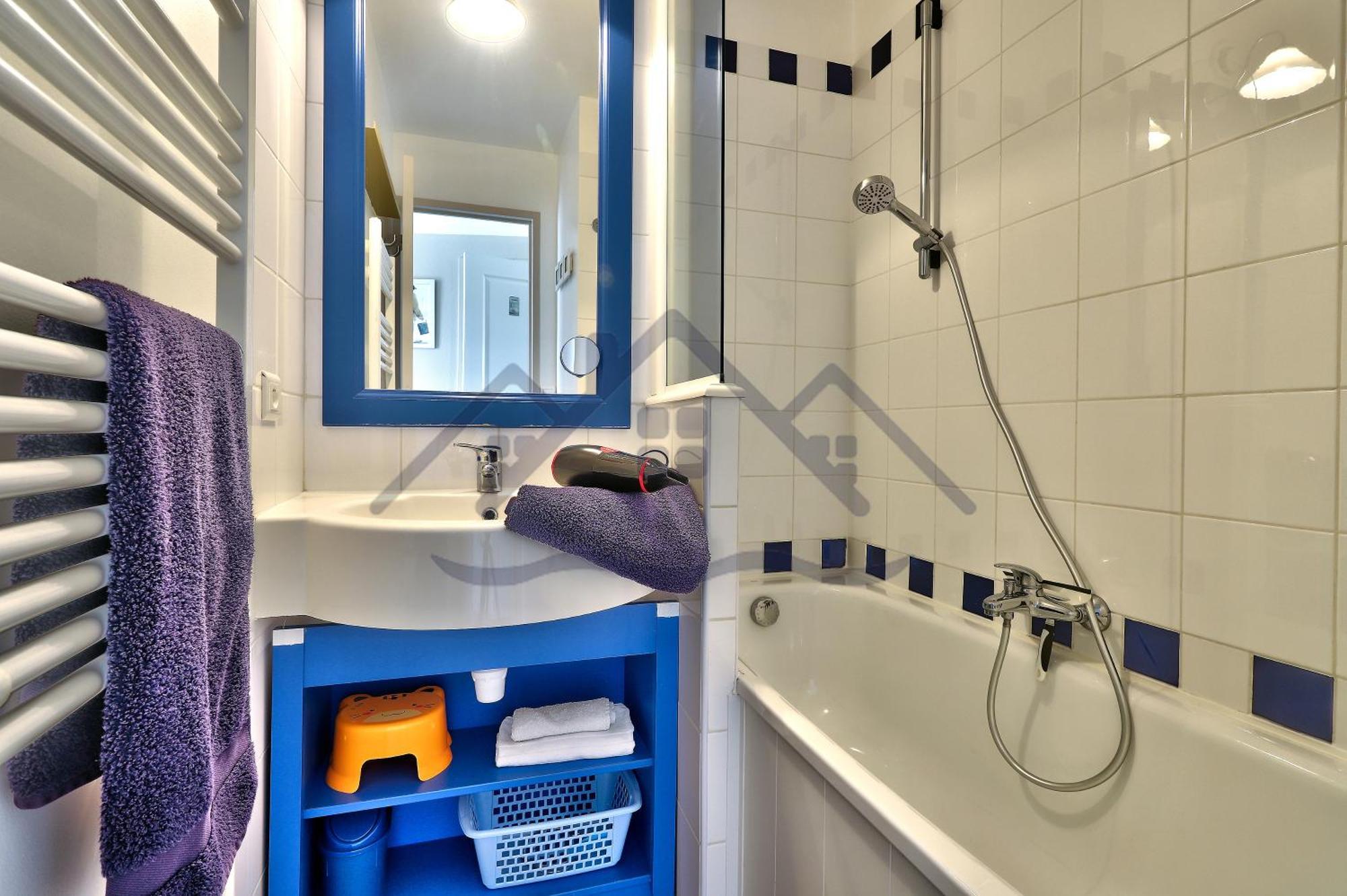 Localise A06: Seaside View Suite with Pool and Garden Access Guilvinec Exterior photo